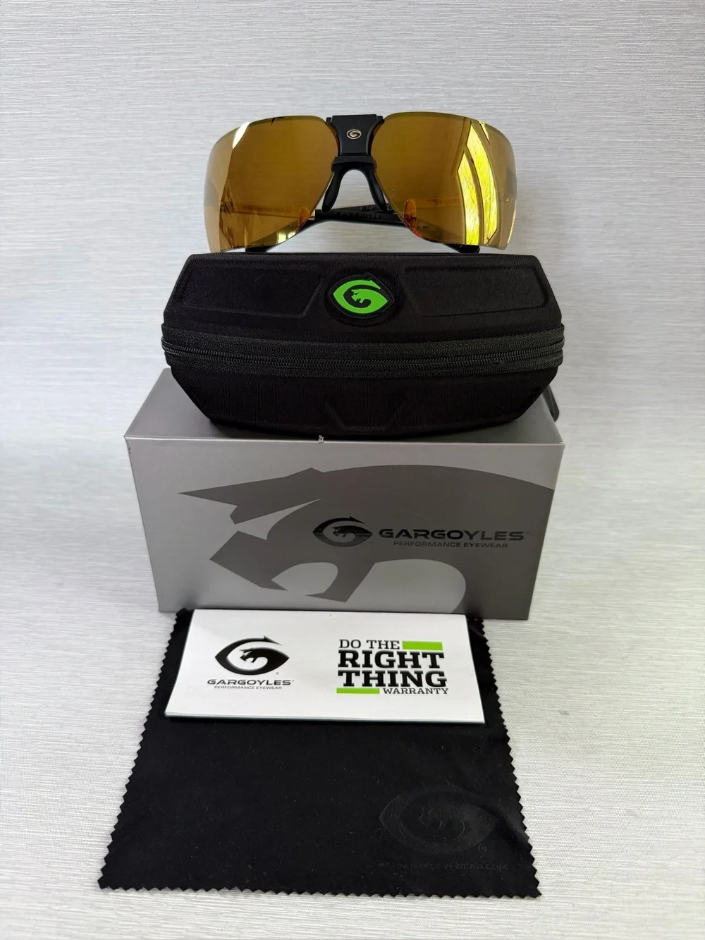 Gargoyles 2016 Limited Edition Shield Sunglasses 37 Golds Rare NWT